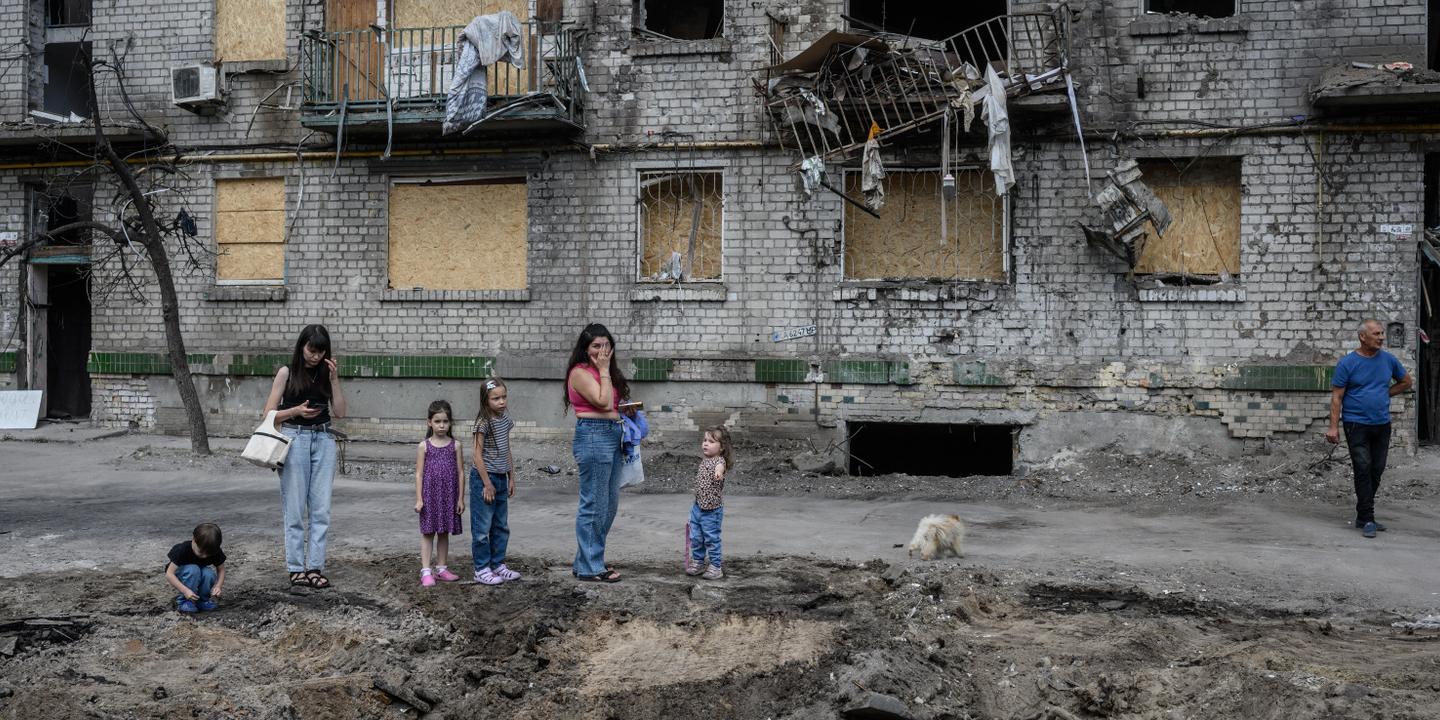 Guerre en Ukraine : à Kiev, où la Russie multiplie les attaques meurtrières, des nuits en sous-sol et sur les chaînes Telegram