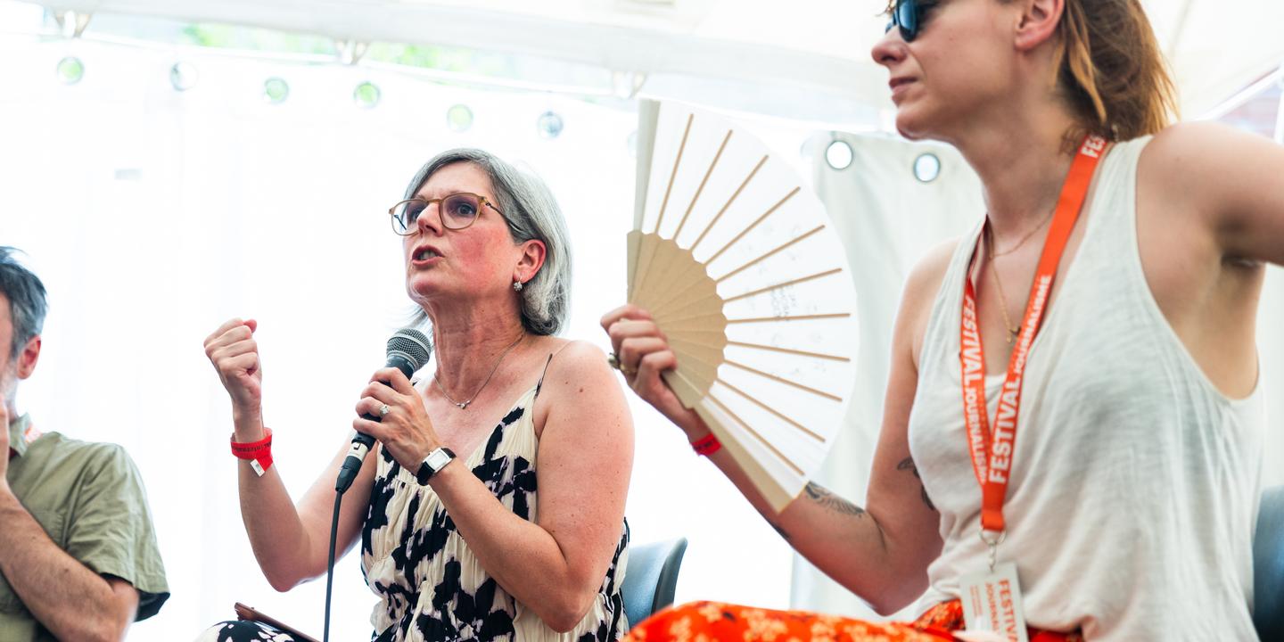 Masculinisme mort au festival de journalisme : les féministes comptent leurs victoires