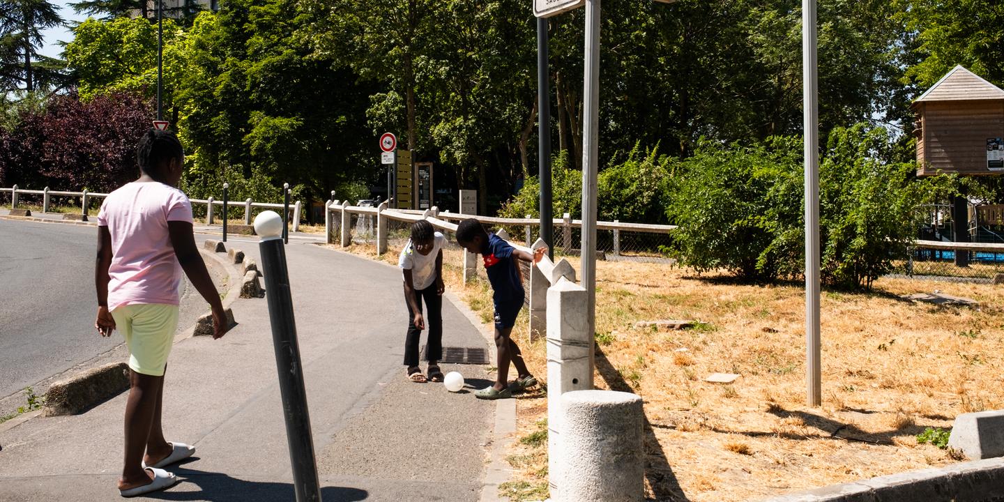 À Grigny et Bobigny, le désarroi des habitants face à la chaleur