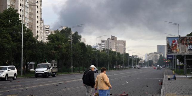 EN DIRECT, guerre en Ukraine : Kiev dit avoir abattu 111 drones et deux missiles russes pendant la nuit ; dix blessés signalés dans la capitale