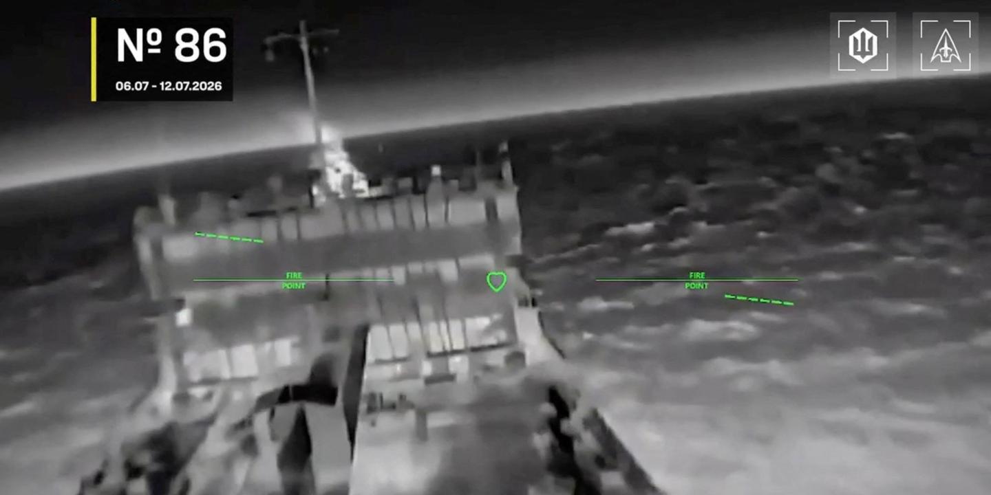 Kiev revendique l'attaque de plus de 100 navires de la flotte fantôme russe