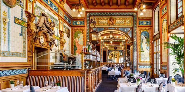 A Nantes, une escouade de fourmis au service des charmes de la brasserie La Cigale