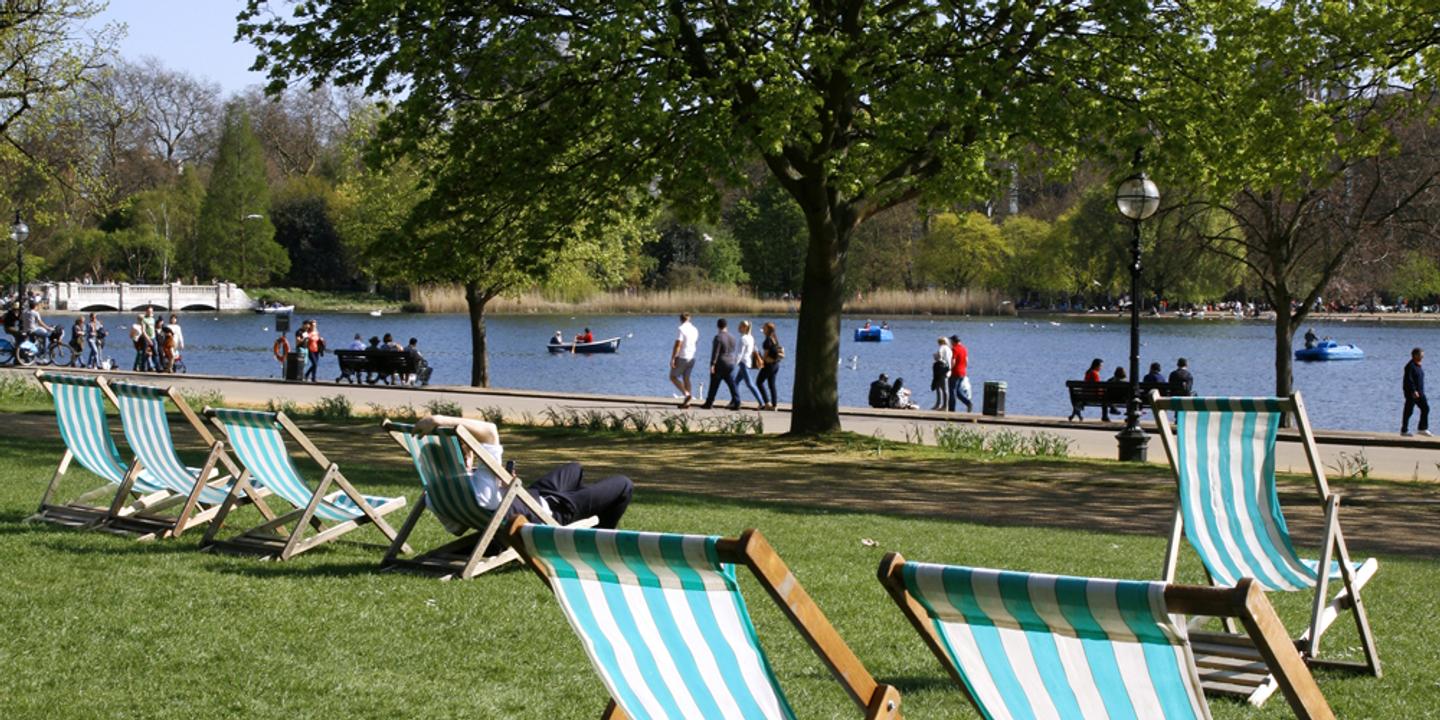 À Londres, les transats bien ancrés des parcs royaux