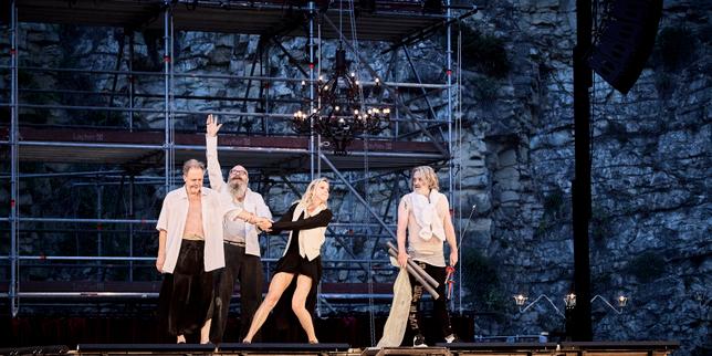 Festival d’Avignon : « 1,2,3 Poquelin », un spectacle du tg STAN qui se perd dans la carrière de Boulbon