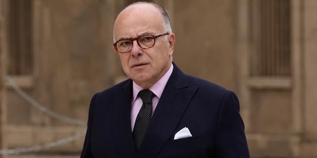 Présidentielle 2027 : Bernard Cazeneuve se déclare candidat dans un entretien au « Parisien » et décline la primaire socialiste