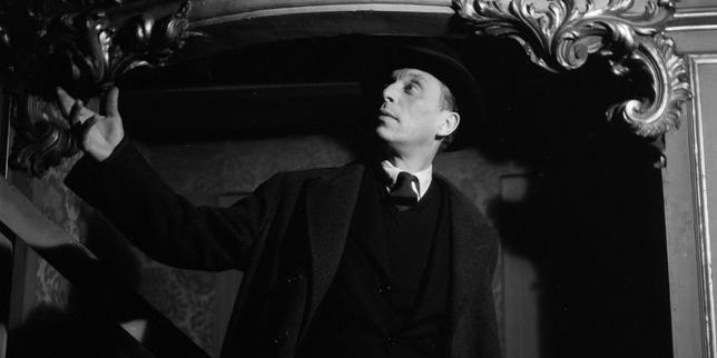 Louis Jouvet, lors de son retour au Théâtre de l’Athénée, à Paris, en 1945.