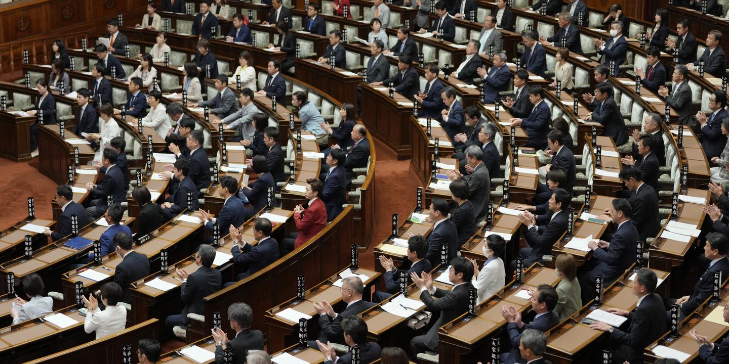 Japon : révision législative renforce le modèle patriarcal de la famille impériale