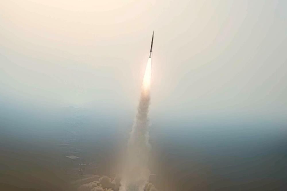 Lancement d’un missile iranien, depuis un lieu non divulgué et en direction de cibles américaines dans le Golfe, sur une capture d’écran tirée d’une vidéo publiée le 21 juillet 2026. - WEST ASIA NEWS AGENCY VIA REUTERS