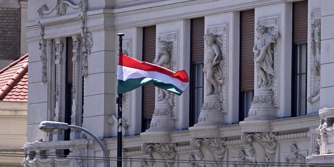 Prosecutors Raid Fidesz Servers Over $53 M Cultural Fund Misuse
