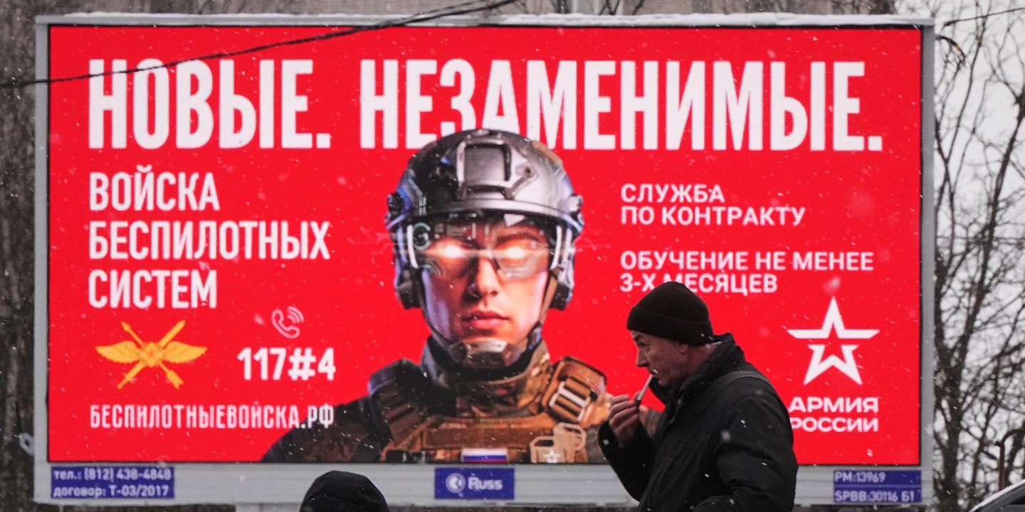 En Russie, les autorités tentent de recruter des étudiants pour pallier le manque de soldats dans les régiments de dronistes