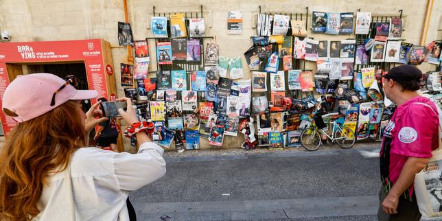 Au Festival d’Avignon, les résultats stables du « off » ne masquent pas les inquiétudes des compagnies