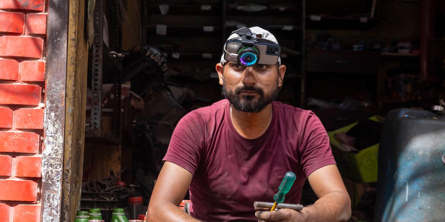 « Je suis en train de scier la branche sur laquelle je suis assis » : ces travailleurs qui filment leurs gestes pour entraîner les IA en Inde