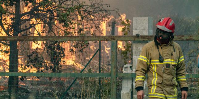 Incendies en Gironde et dans les Landes : « Ce qui brûle aujourd’hui n’est pas seulement une forêt mais une manière d’habiter le territoire qui n’est plus possible »