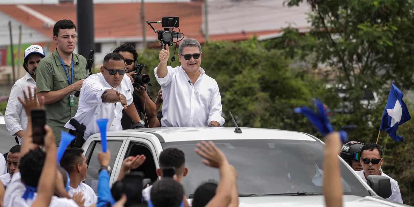 L’ex-président du Honduras Juan Orlando Hernandez, gracié par Donald Trump, est rentré dans son pays