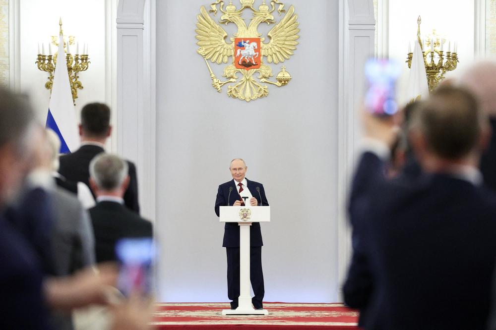 Vladimir Poutine s’exprime devant les membres de la Douma, à Moscou, le 27 juillet 2026. - SOFYA SANDURSKAYA / VIA REUTERS