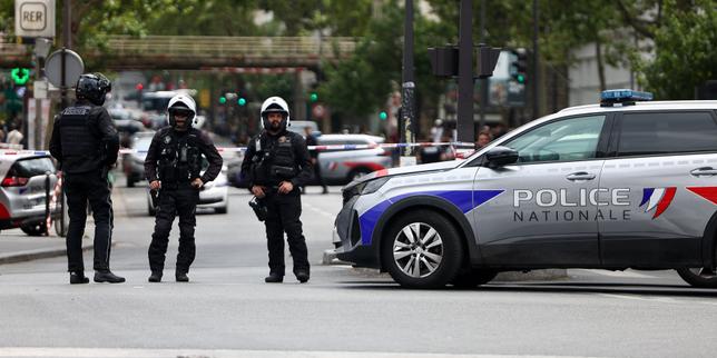 Attaque au couteau à Paris : la garde à vue du suspect a été levée pour raison psychiatrique