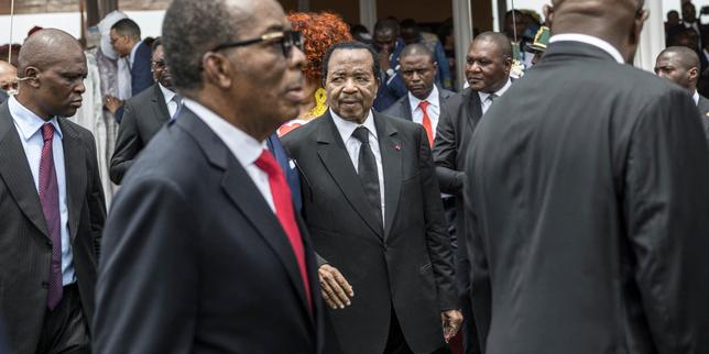 Il n’y a « aucune somnolence au sommet de l’Etat » : au Cameroun, la controverse enfle sur l’absence prolongée du président Paul Biya, 93 ans