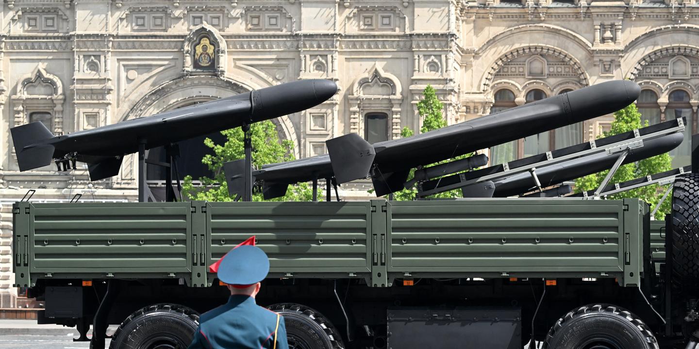 La Russie recrute des jeunes femmes en Amérique latine pour assembler des drones au Tatarstan