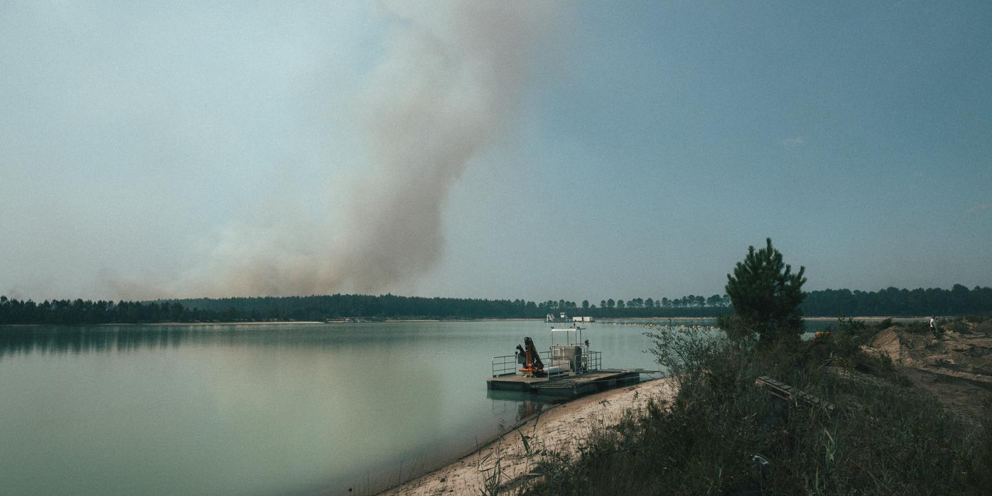 Incendie en Gironde : défense opiniâtre d'une poudrerie militaire