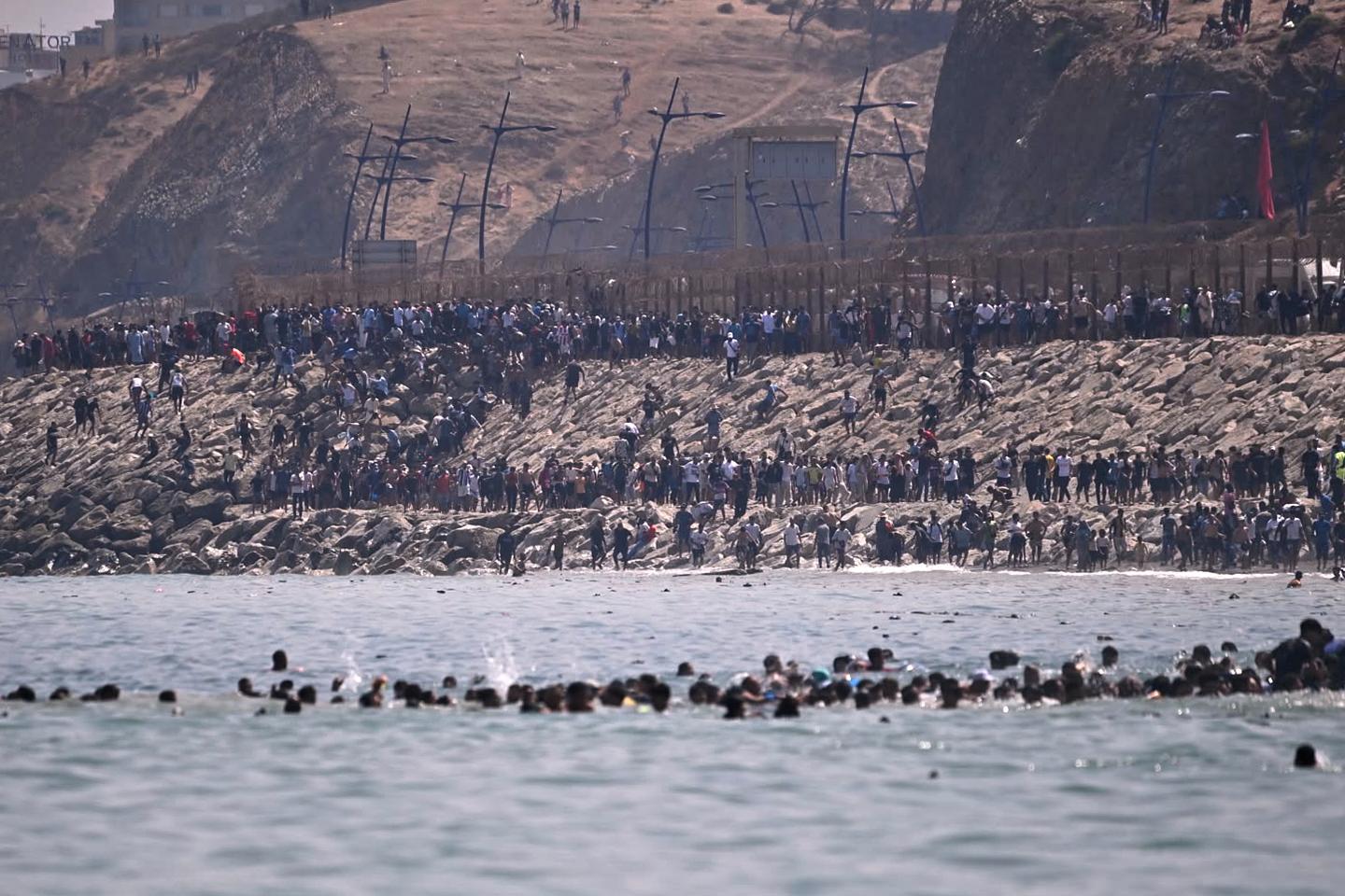 Hundreds of migrants enter Spain's Ceuta territory from Morocco