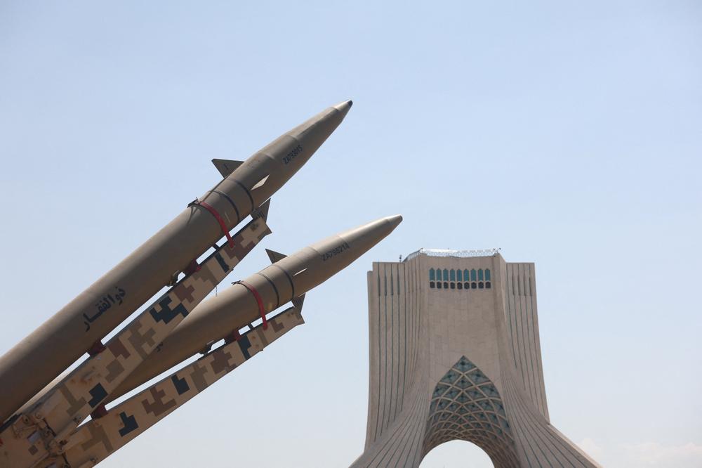 Un système de missiles iranien exposé sur la place Azadi, à Téhéran, le 30 juillet 2026. - MAJID ASGARIPOUR/WANA (WEST ASIA NEWS AGENCY) VIA REUTERS
