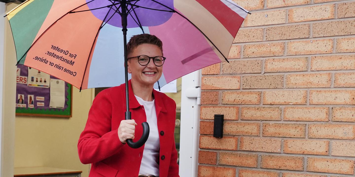 Au Royaume-Uni, les travaillistes conservent la mairie de Manchester après le départ d’Andy Burnham, désormais premier ministre