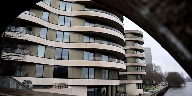 « Le Fils de l’oligarque », une enquête au scalpel du journaliste américain Patrick Radden Keefe sur un jeune mythomane anglais