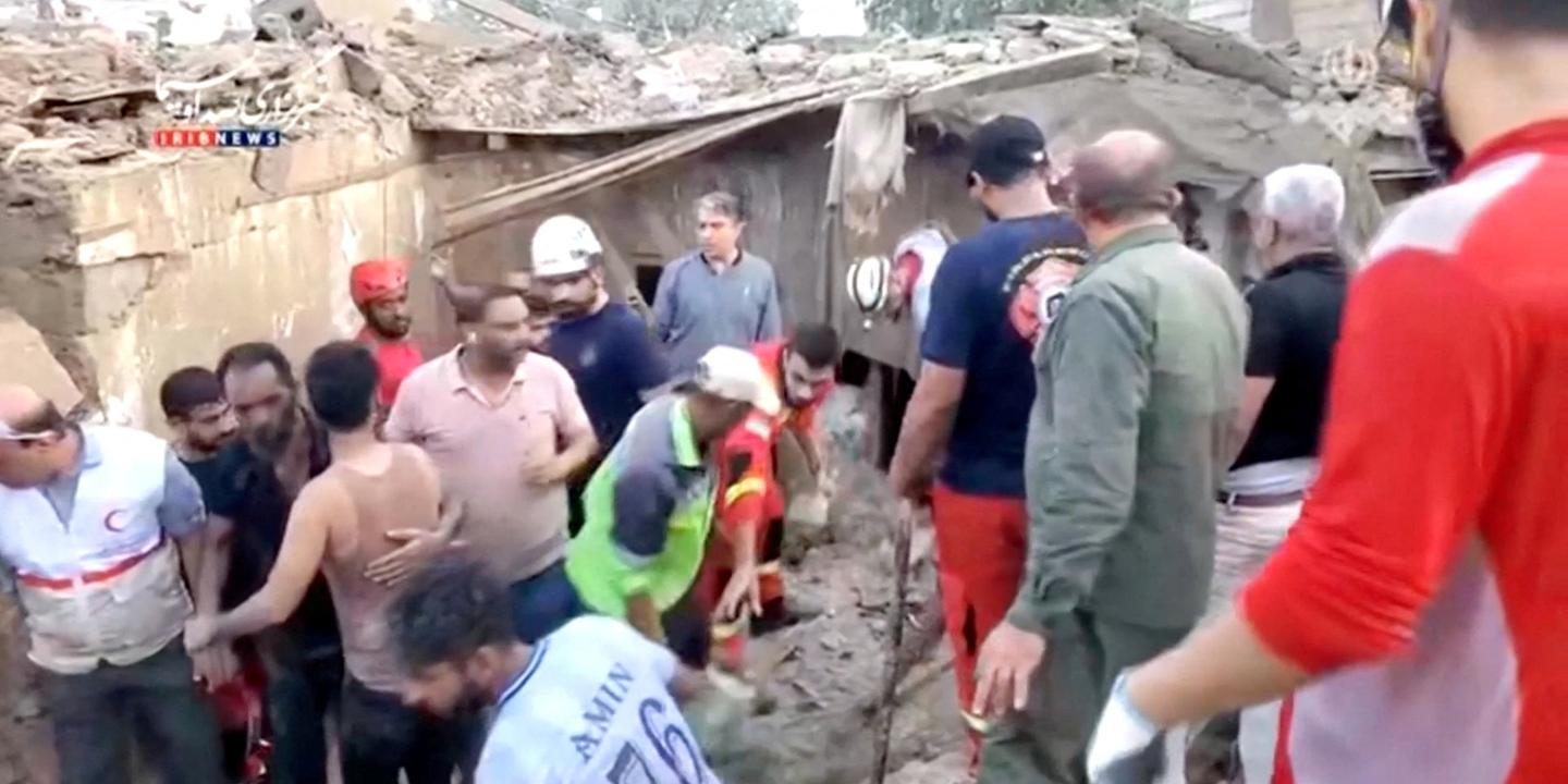 Attaque de drone à Damiette : incendie dans le port égyptien