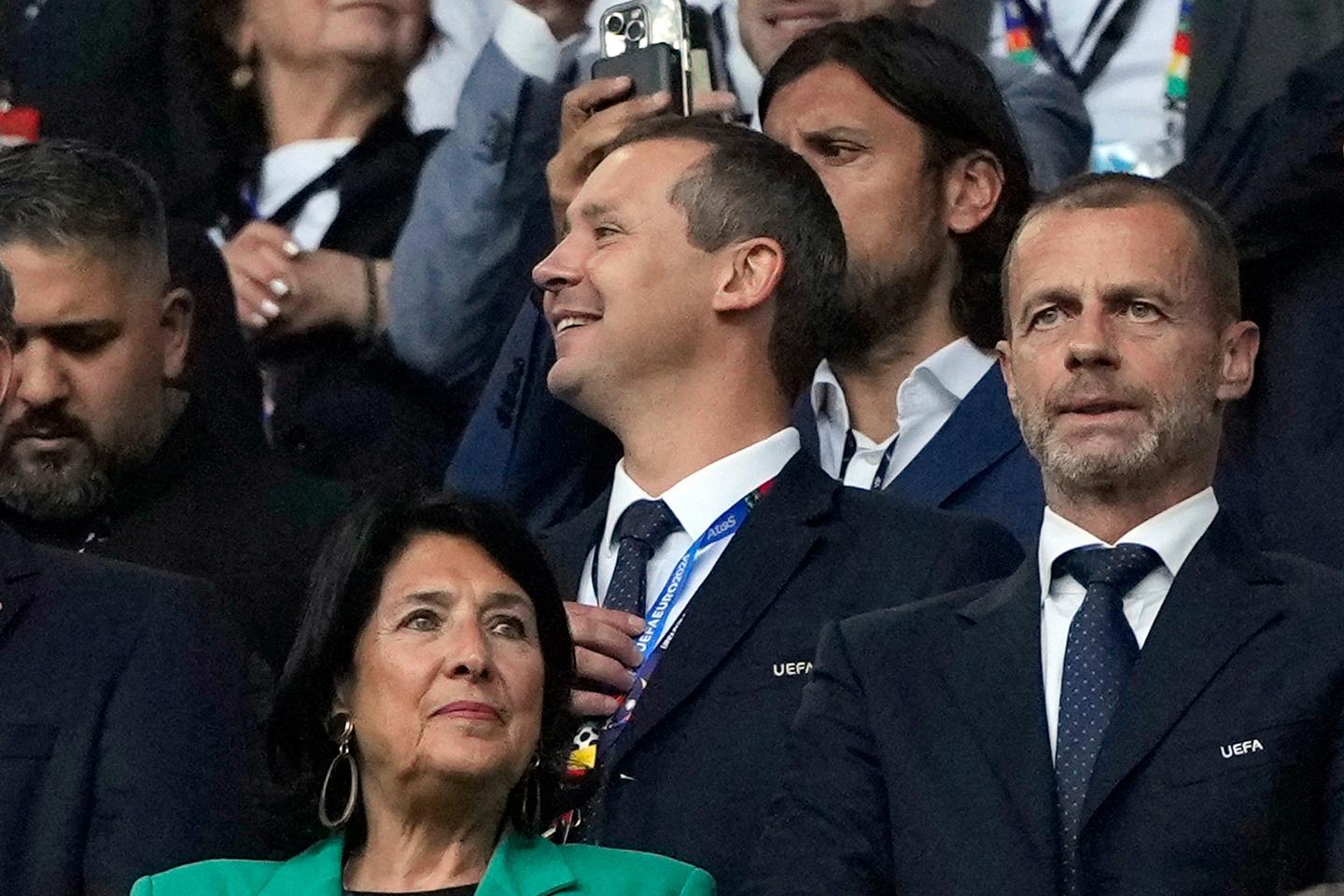 https://img.lemde.fr/2026/07/31/0/0/1999/1333/1440/960/60/0/6ea9ec8_ftp-1-kmccrhvkdll4-224cd6ac36ef45b5830b95b8ddaf1337-0-9bbd491d76fb42a9b90571f6351eedba.jpg