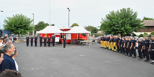 Un mineur mis en examen après la mort de deux pompiers dans un incendie à Mérignac, près de Bordeaux