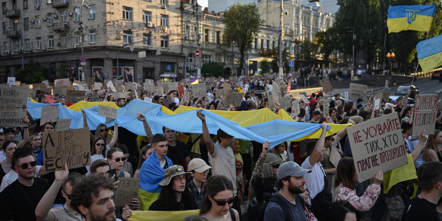EN DIRECT, guerre en Ukraine : au moins trois personnes tuées à Kiev après une attaque de missiles balistiques russes, annonce le maire