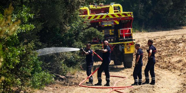 Dans le Var, l’incendie du Gros Bessillon est officiellement éteint après « un mois de combat »