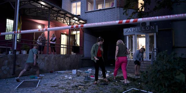 EN DIRECT, guerre en Ukraine : en juillet, la Russie a tiré un nombre record de missiles ; Volodymyr Zelensky accuse Moscou d’avoir attaqué « des immeubles d’habitation ordinaires »