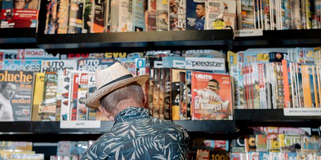 La Maison de la presse de Pézenas, dans l’Hérault, illustration du déclin de la presse papier et de la baisse du pouvoir d’achat