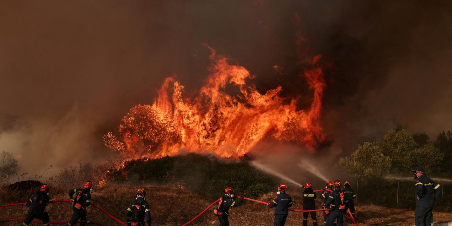 De violents incendies en Grèce relancent le débat sur le manque de moyens humains pour lutter sur le terrain