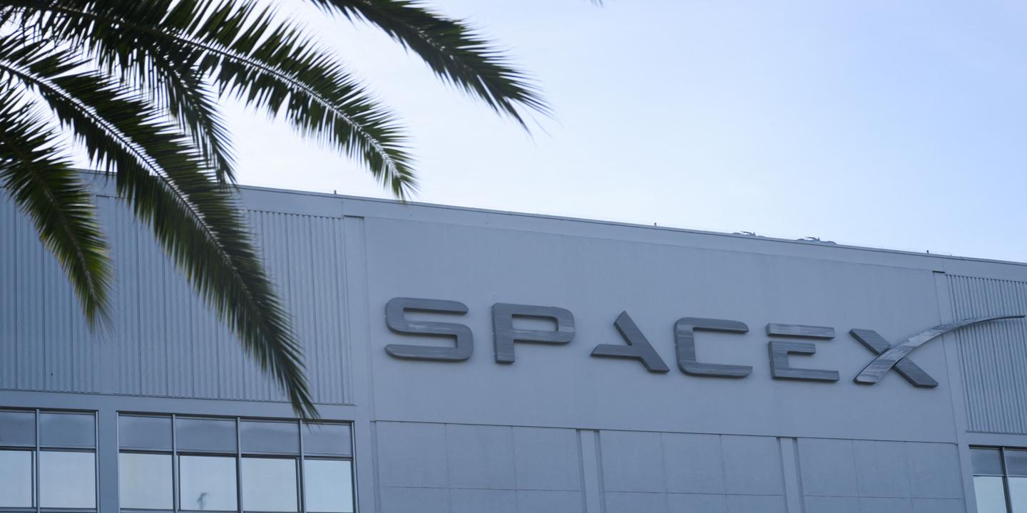 SpaceX double quasiment son chiffre d’affaires, sans enrayer la chute de son titre récemment introduit en Bourse