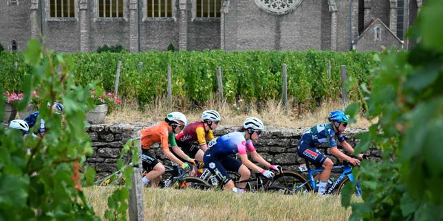 EN DIRECT, Tour de France Femmes 2026 : les coureuses se dispersent au fil des difficultés