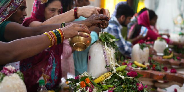 En Inde, 15 morts dans deux accidents liés à des fêtes religieuses en l’honneur du dieu Shiva