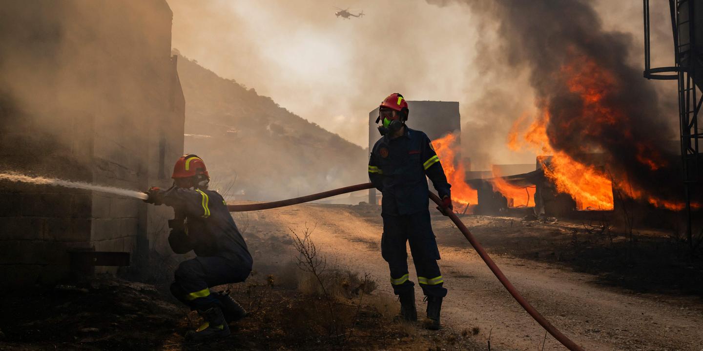 En Grèce, un nouvel incendie au sud-est d’Athènes a été circonscrit