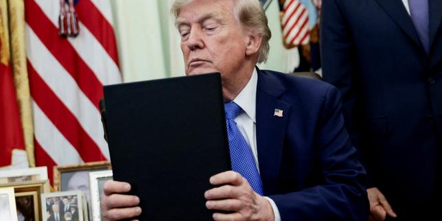 Des ONG poursuivent Donald Trump en justice pour ses sanctions contre la CPI