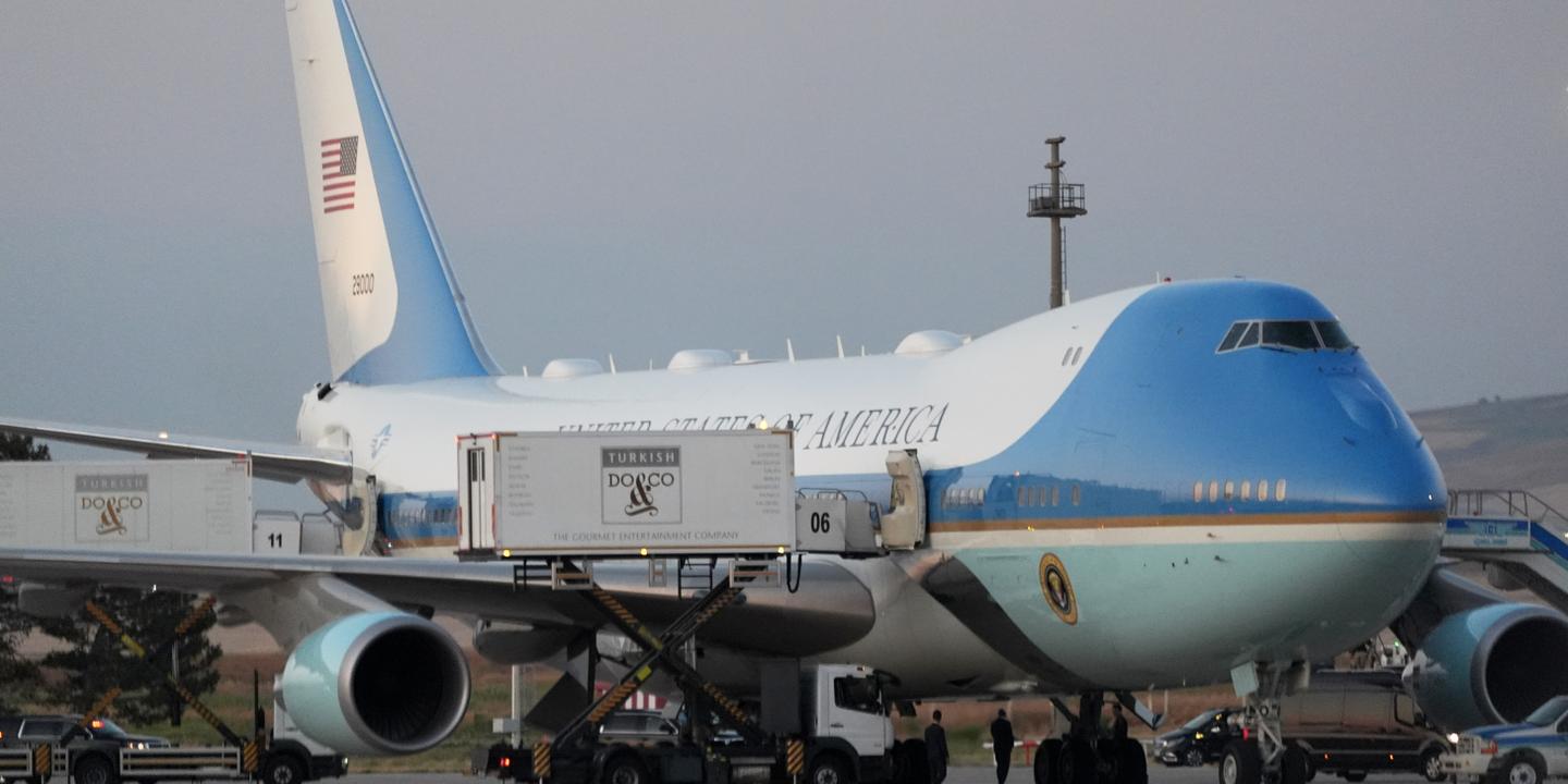 Donald Trump aurait quitté le sommet de l’OTAN en Turquie en juillet à bord d’un avion secret en raison des menaces de l’Iran