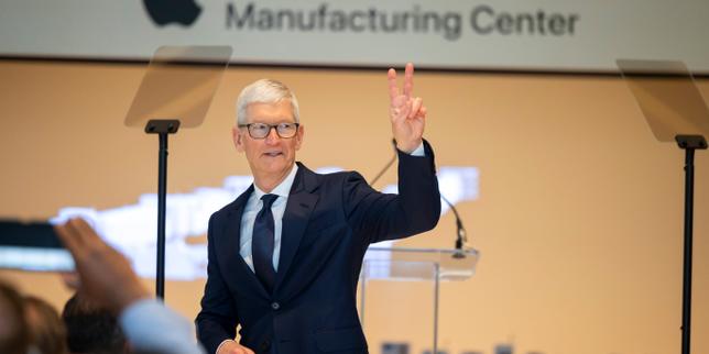 Succession de Tim Cook à la tête d’Apple : « Le défi majeur de John Ternus reste l’intelligence artificielle »