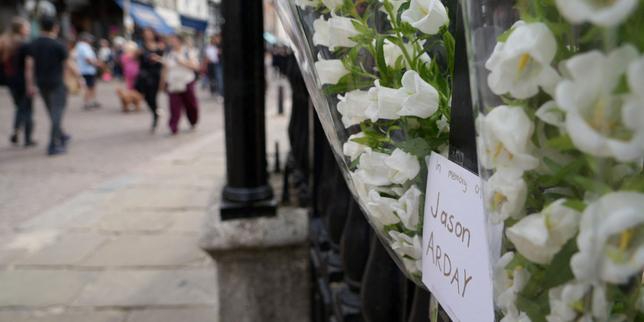 Appels à une enquête sur le « harcèlement » de Jason Arday, ancien professeur de Cambridge, retrouvé mort vendredi