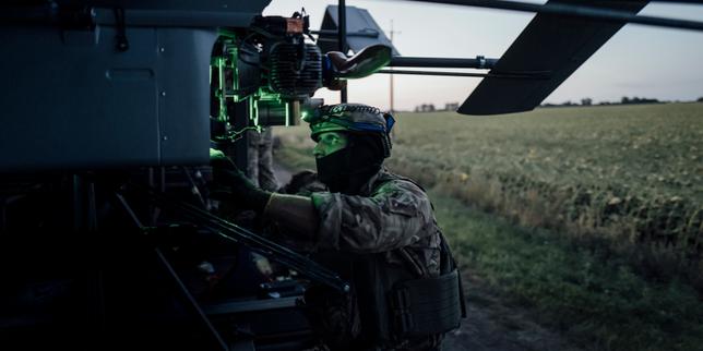 Guerre en Ukraine : au cœur de la nuit, avec le régiment de drones qui frappe durement Moscou