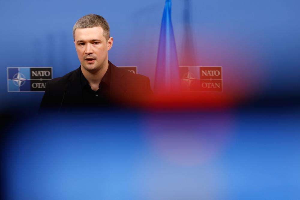 L’ancien ministre de la défense ukrainien Mykhaïlo Fedorov, au siège de l’OTAN, à Bruxelles, le 12 février 2026. - GEERT VANDEN WIJNGAERT/AP