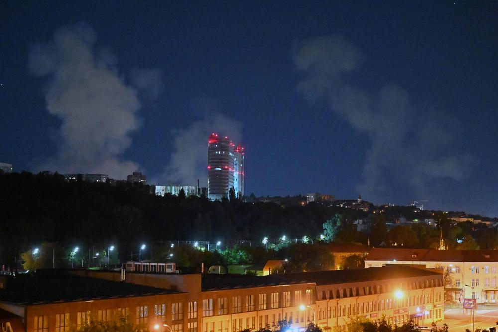 Après des frappes russes, à Kiev, le 19 août 2026. - SERGEI SUPINSKY/AFP