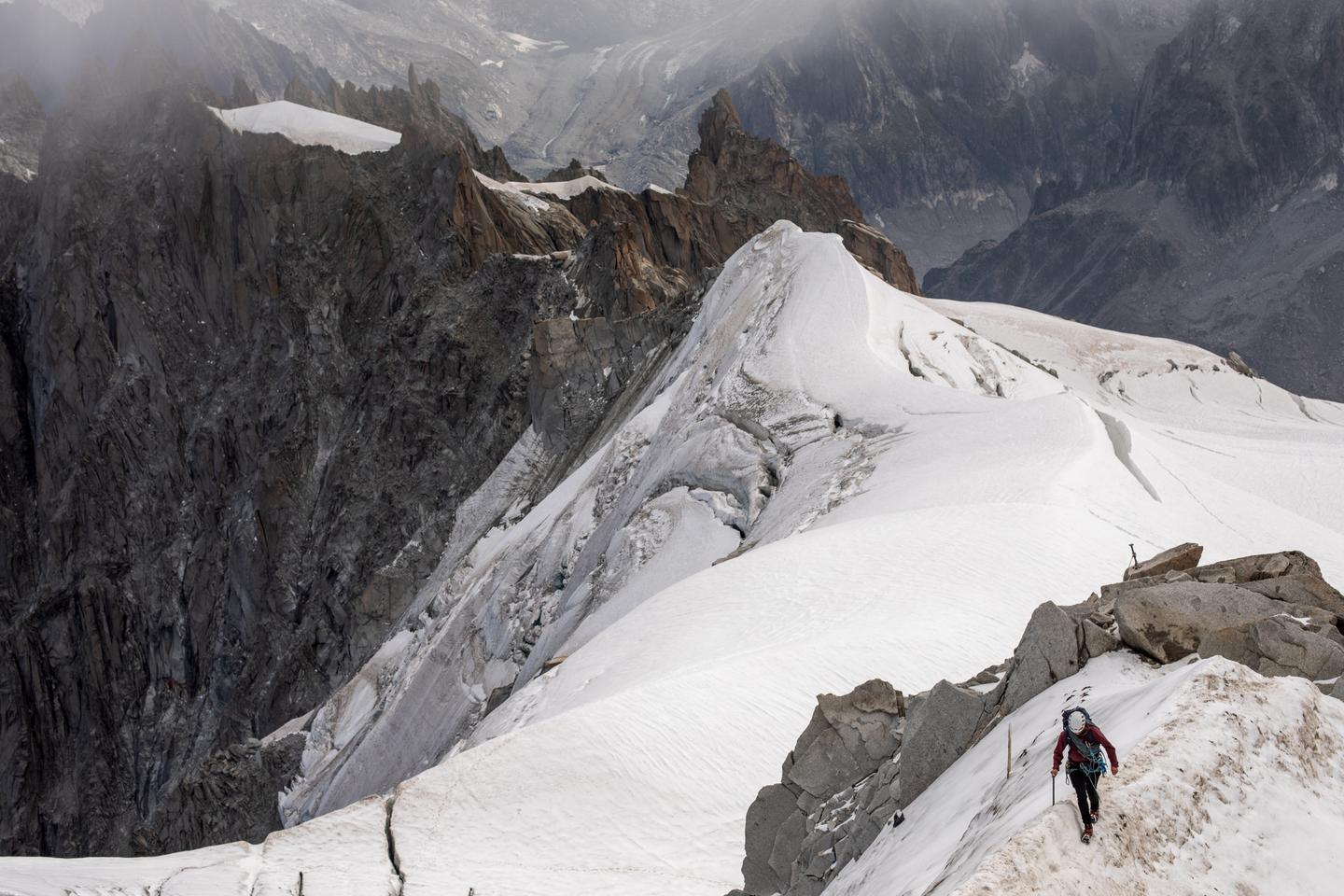 Mont Blanc massif destablilized by summer heatwaves and rockfalls