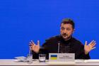 Volodymyr Zelensky lors de la réunion de la coalition des volontaires, à Kiev, le 24 août 2026.