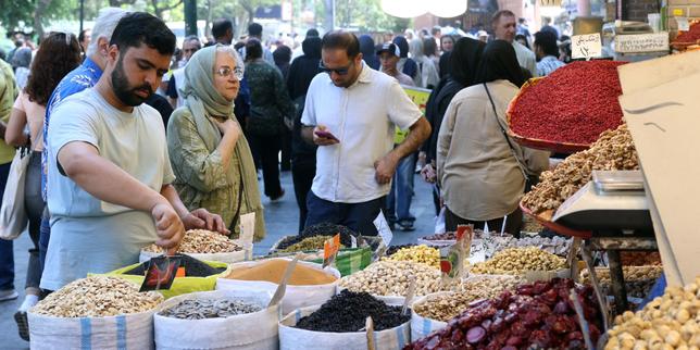 En Iran, le lent effondrement du pouvoir d’achat