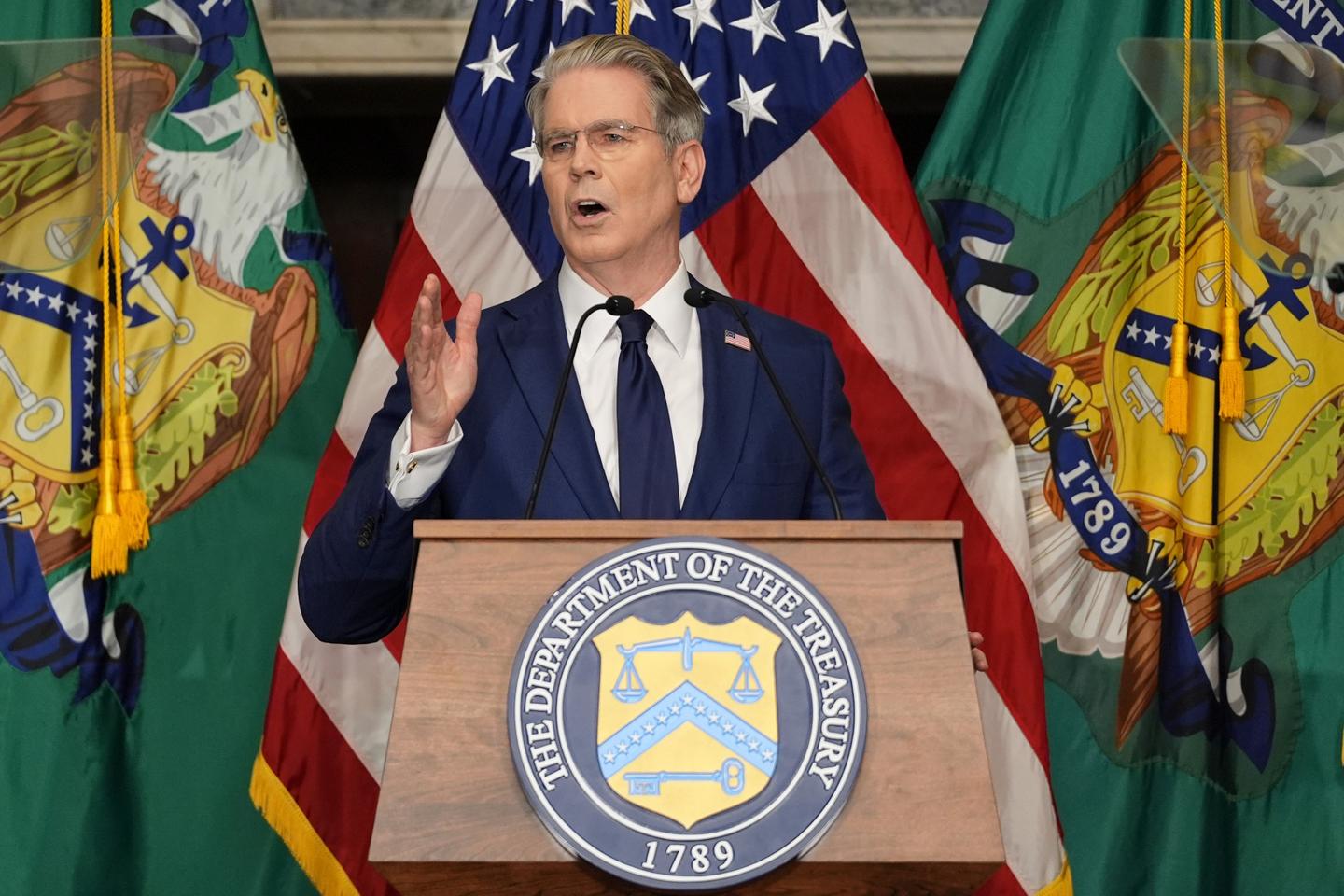 Countries that do not join the sanctions sought by the United States will “share the isolation” of the Tehran regime, U.S. Treasury Secretary Scott Bessent warned Monday. Iran, for its part, said it had a “two-year plan” to counter the sanctions.